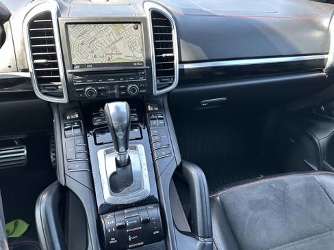Used 2014 Porsche Cayenne GTS image 16