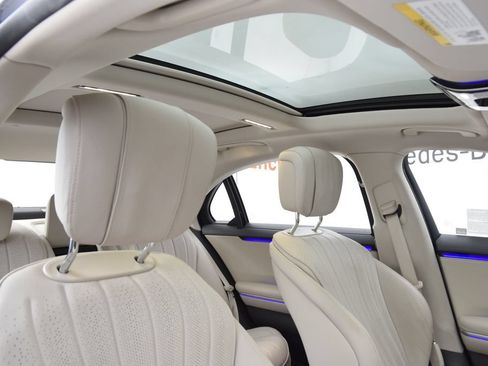 Certified 2022 Mercedes-Benz S 500 4MATIC image 18