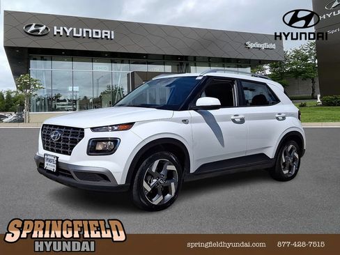 Certified 2025 Hyundai Venue SEL FWD image 1