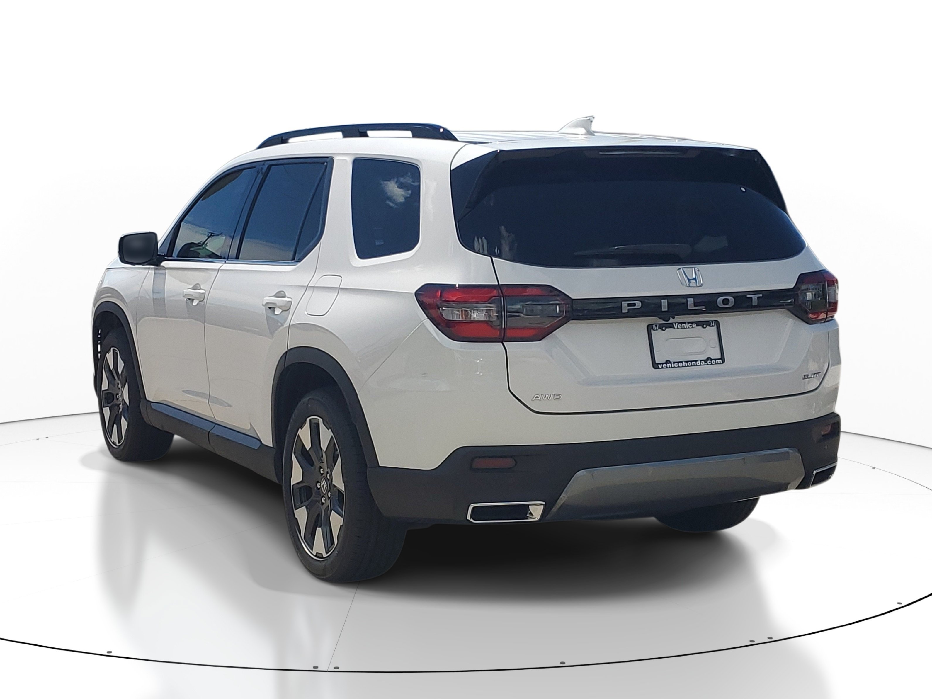 New 2026 Honda Pilot Elite image 4