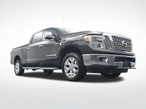 Used 2016 Nissan Titan SL image 33