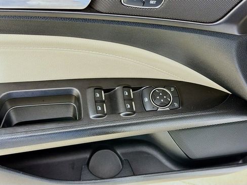 Used 2017 Ford Fusion Titanium image 30