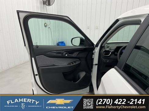 New 2026 Chevrolet TrailBlazer LS w/ LS Convenience Package AWD/4WD image 8