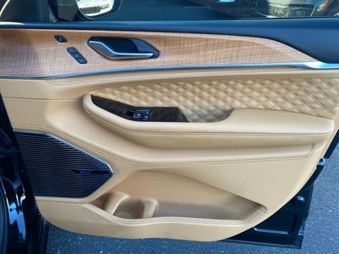 Certified 2023 Jeep Grand Cherokee L Summit image 31