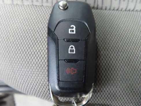 Used 2020 Ford F150 XLT image 58