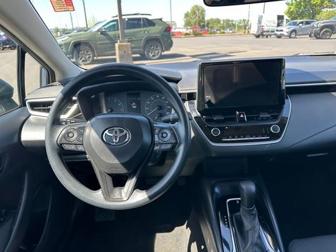 Used 2024 Toyota Corolla LE FWD image 15