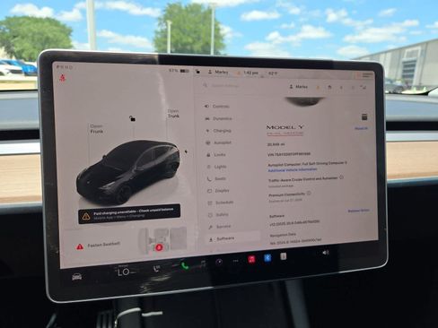 Used 2023 Tesla Model Y Performance AWD/4WD image 29