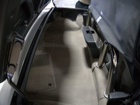 Used 2001 Chevrolet Corvette Convertible w/ Preferred Equipment Group2 image 39