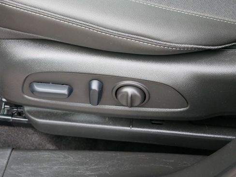 Used 2023 Buick Encore GX Preferred w/ Cold Weather Comfort Package AWD/4WD image 22