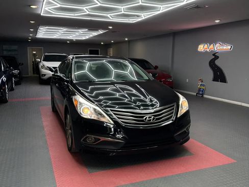 Used 2017 Hyundai Azera FWD image 1
