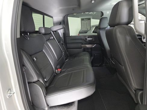 Used 2022 GMC Sierra 3500 Denali w/ Denali Ultimate Package image 16