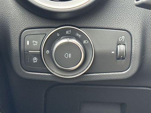 Used 2023 Alfa Romeo Stelvio Ti AWD/4WD image 22