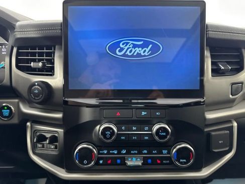 Used 2022 Ford Expedition Max XLT AWD/4WD image 16