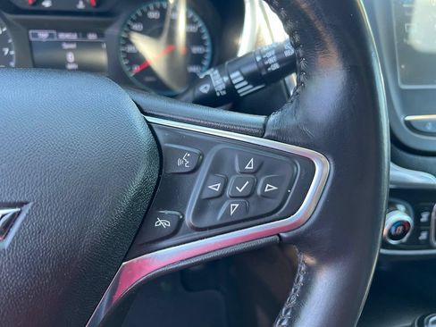 Used 2018 Chevrolet Equinox LT AWD/4WD image 41