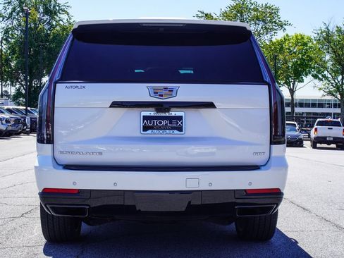 Used 2025 Cadillac Escalade Sport w/ Touring Package AWD/4WD image 37