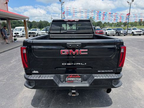 Used 2024 GMC Sierra 2500 Denali w/ Denali Reserve Package AWD/4WD image 5
