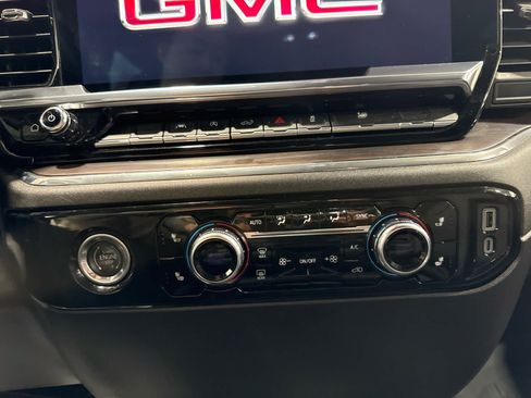 Certified 2024 GMC Sierra 1500 SLT w/ LPO, GMC Protection Package AWD/4WD image 18