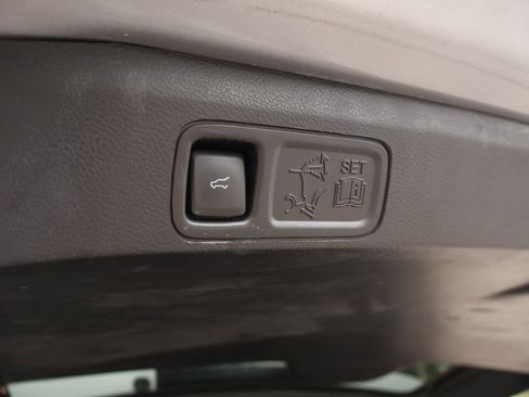Used 2021 Ford Expedition Limited AWD/4WD image 11