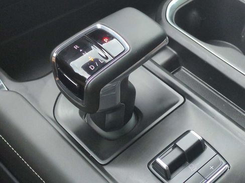 Used 2024 GMC Sierra 1500 Denali Ultimate AWD/4WD image 16