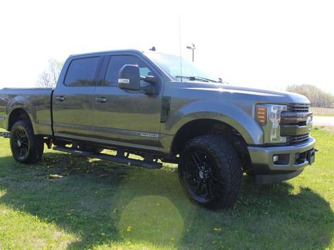 Used 2019 Ford F250 Lariat w/ Lariat Ultimate Package image 5