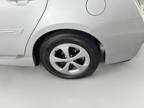 Used 2015 Toyota Prius Four FWD image 11