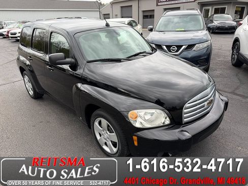 Used 2010 Chevrolet HHR LS FWD image 1