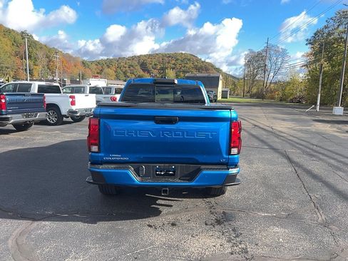 Used 2023 Chevrolet Colorado LT w/ LT Convenience Package II image 6