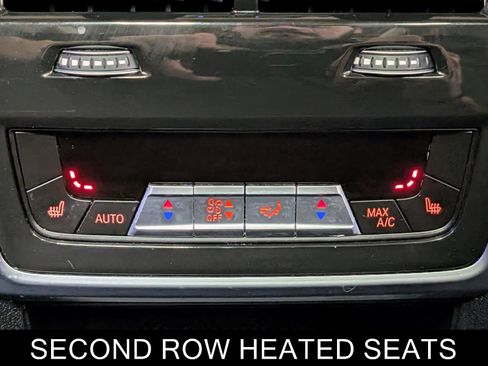 Used 2023 BMW X7 xDrive40i w/ Premium Package image 23