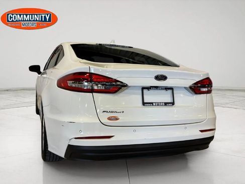 Used 2020 Ford Fusion SE image 4