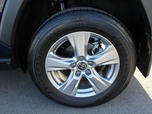 Certified 2025 Toyota RAV4 XLE w/ Convenience Package FWD image 9
