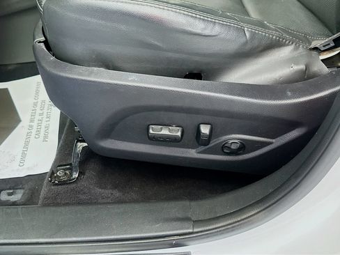 Used 2018 Hyundai Santa Fe Sport w/ 2.0T Ultimate Tech Package 05 AWD/4WD image 19