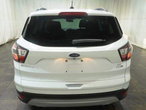Used 2017 Ford Escape SE w/ Equipment Group 201A AWD/4WD image 5