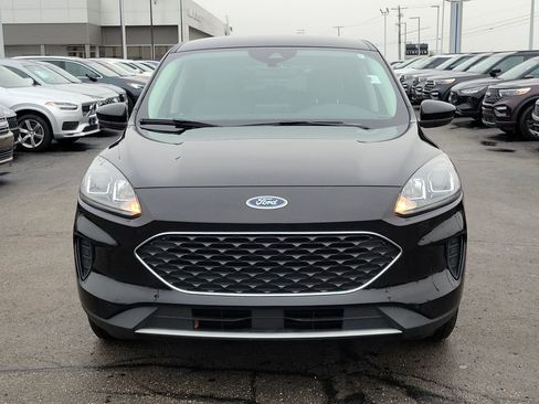 Certified 2021 Ford Escape SE w/ Cold Weather Package image 2