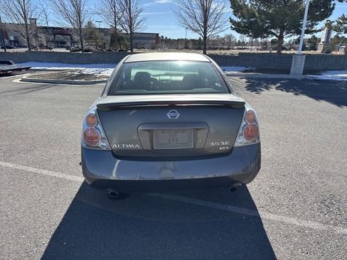 Used 2004 Nissan Altima 3.5 SE w/ Leather Sport Pkg image 4