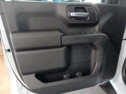 New 2026 Chevrolet Silverado 1500 Custom Trail Boss w/ Dark Appearance Package image 4