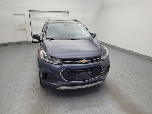 Used 2018 Chevrolet Trax LT w/ LT Convenience Package FWD image 14