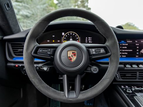 Certified 2026 Porsche 911 GT3 image 34