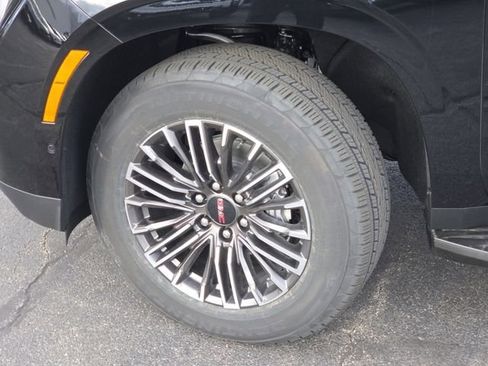 New 2026 GMC Yukon XL Elevation w/ Elevation Premium Package image 31