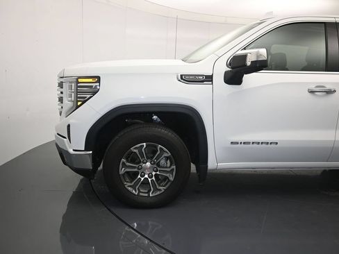 Certified 2024 GMC Sierra 1500 SLT AWD/4WD image 9