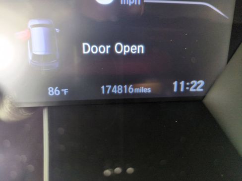 Used 2018 Honda CR-V EX image 16