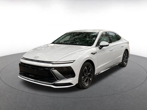 Used 2025 Hyundai Sonata SEL image 3