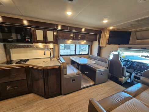 Used 2021 Ford E-450 and Econoline 450 Super Duty w/ Motorhome Prep Package image 9