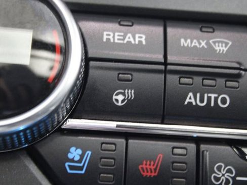 Certified 2019 Ford Expedition Max Platinum image 4