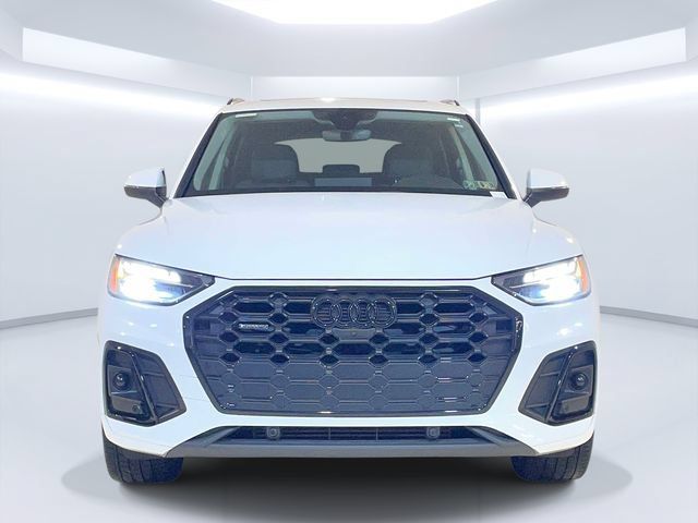 Used 2023 Audi Q5 2.0T Premium Plus w/ Premium Plus Package AWD/4WD image 10