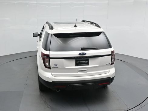 Used 2015 Ford Explorer Sport w/ Equipment Group 401A AWD/4WD image 37