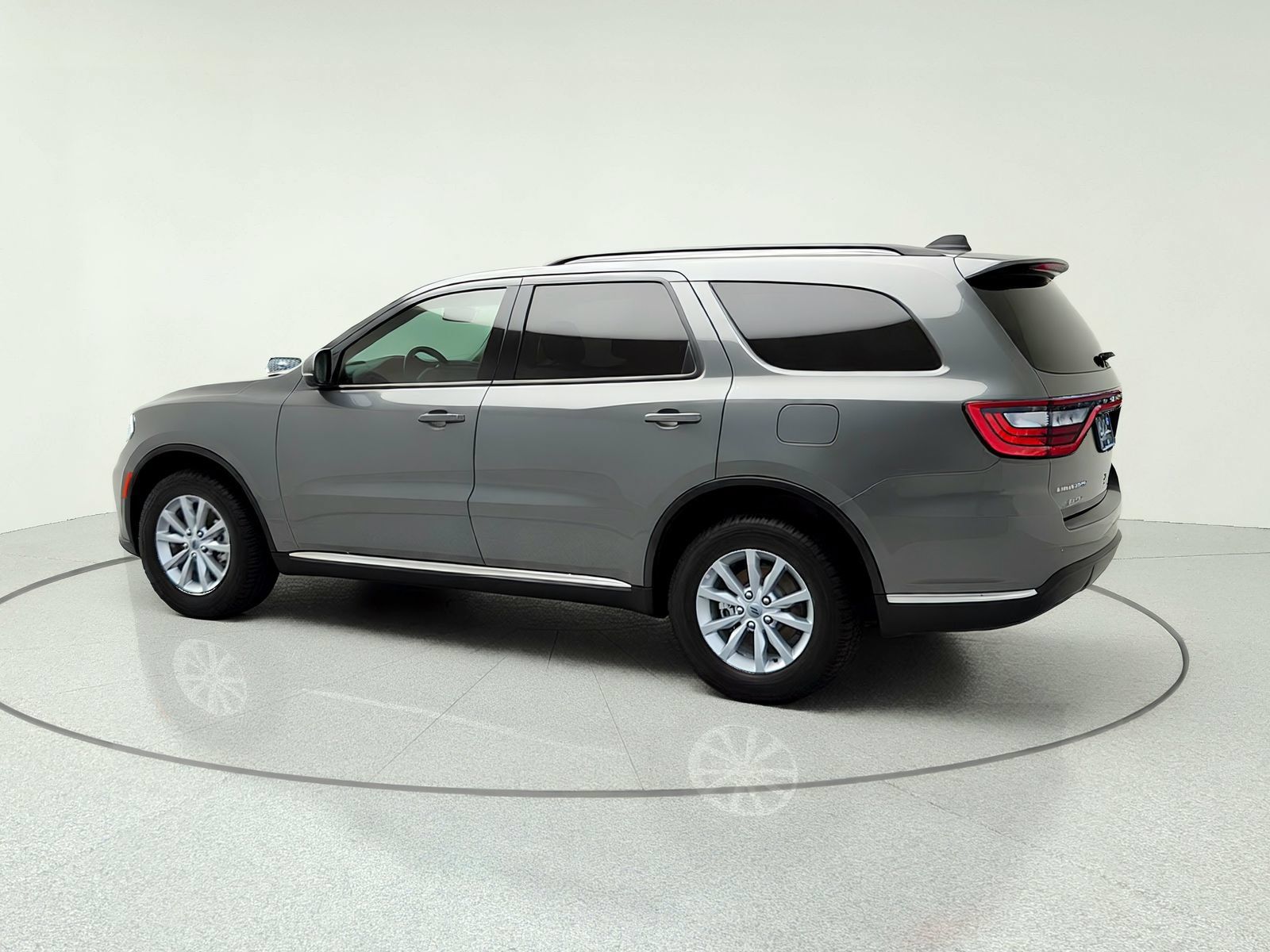 Used 2022 Dodge Durango SXT AWD/4WD image 5