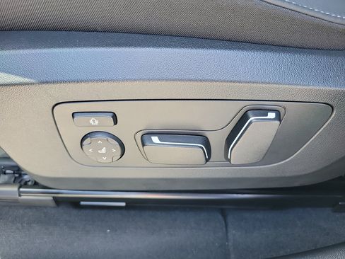 Used 2026 BMW X3 xDrive30i w/ Convenience Package AWD/4WD image 19