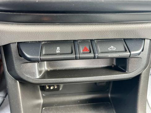 Used 2020 Chevrolet Colorado W/T RWD image 25