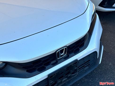 Used 2023 Honda Civic Sport image 7