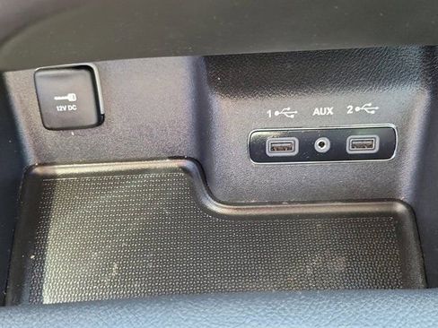 Used 2018 Dodge Durango GT image 32